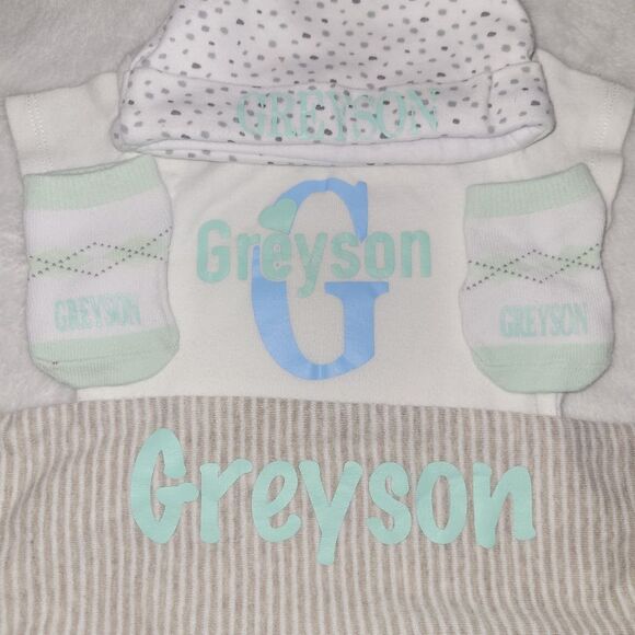 Gerber size 3-6 months GREYSON customized 5 piece outfit - Picture 3 of 4